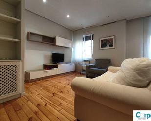 Living room of Flat to rent in  Pamplona / Iruña  with Heating, Parquet flooring and Furnished