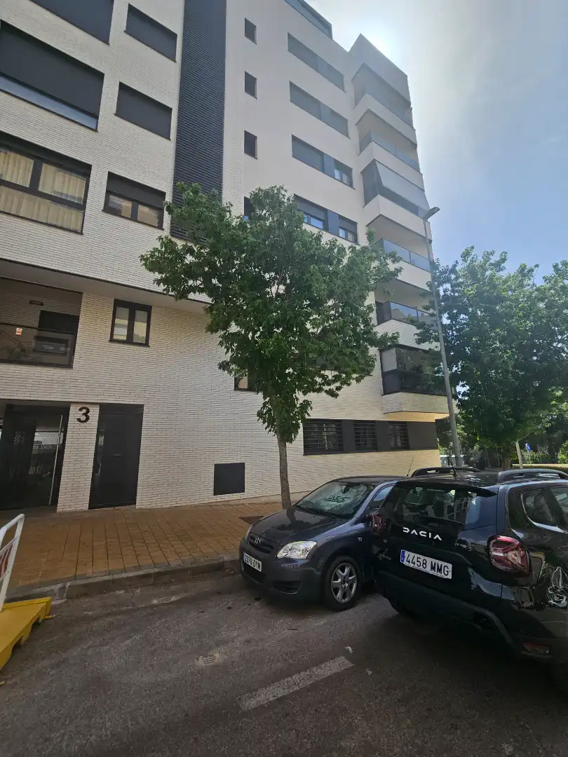 Vista exterior de Piso en venta en Cáceres con Aire acondicionado, Calefacción y Trastero