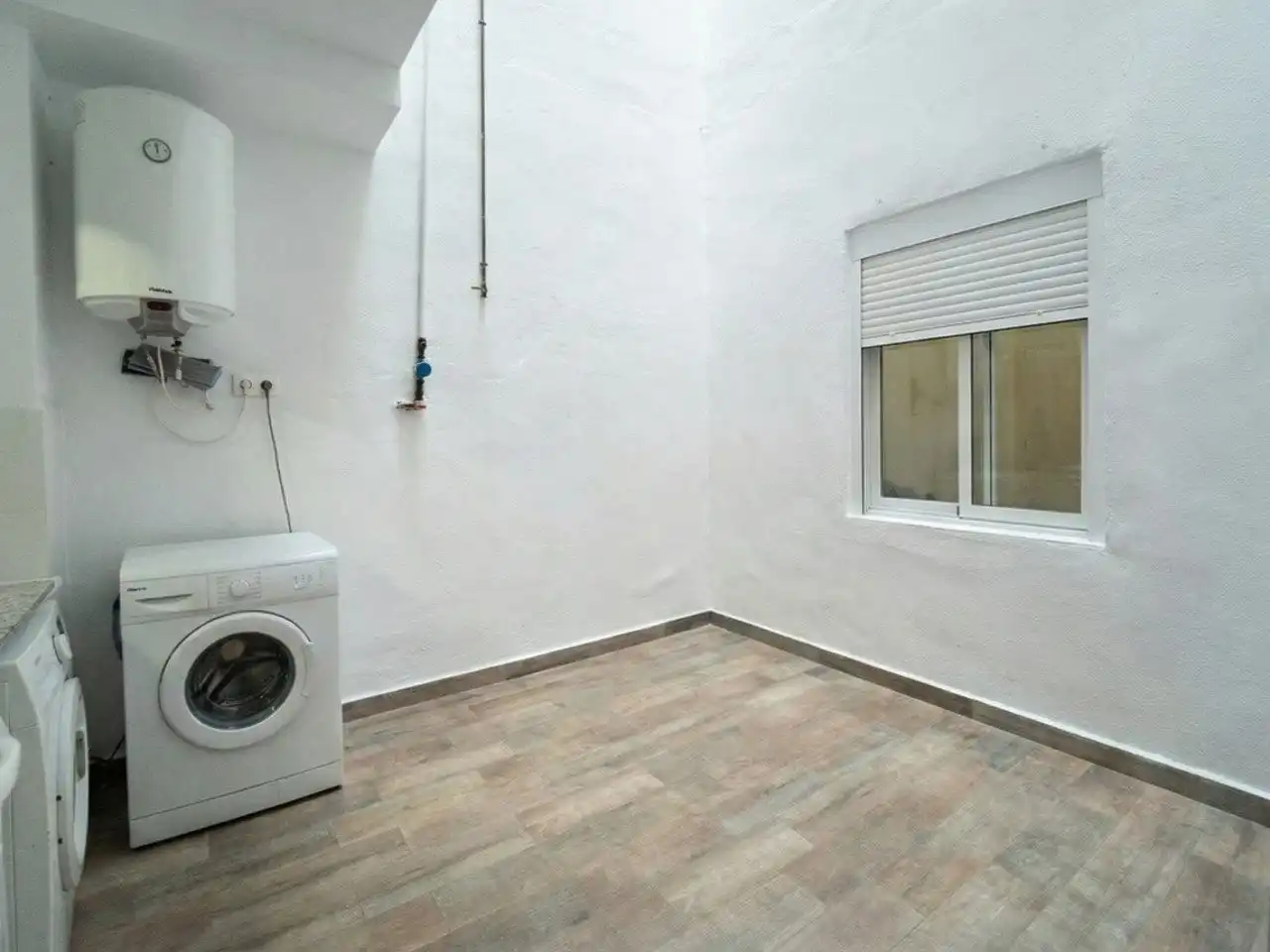 Piso en venta en Carlet con Jardín privado, Terraza y Amueblado