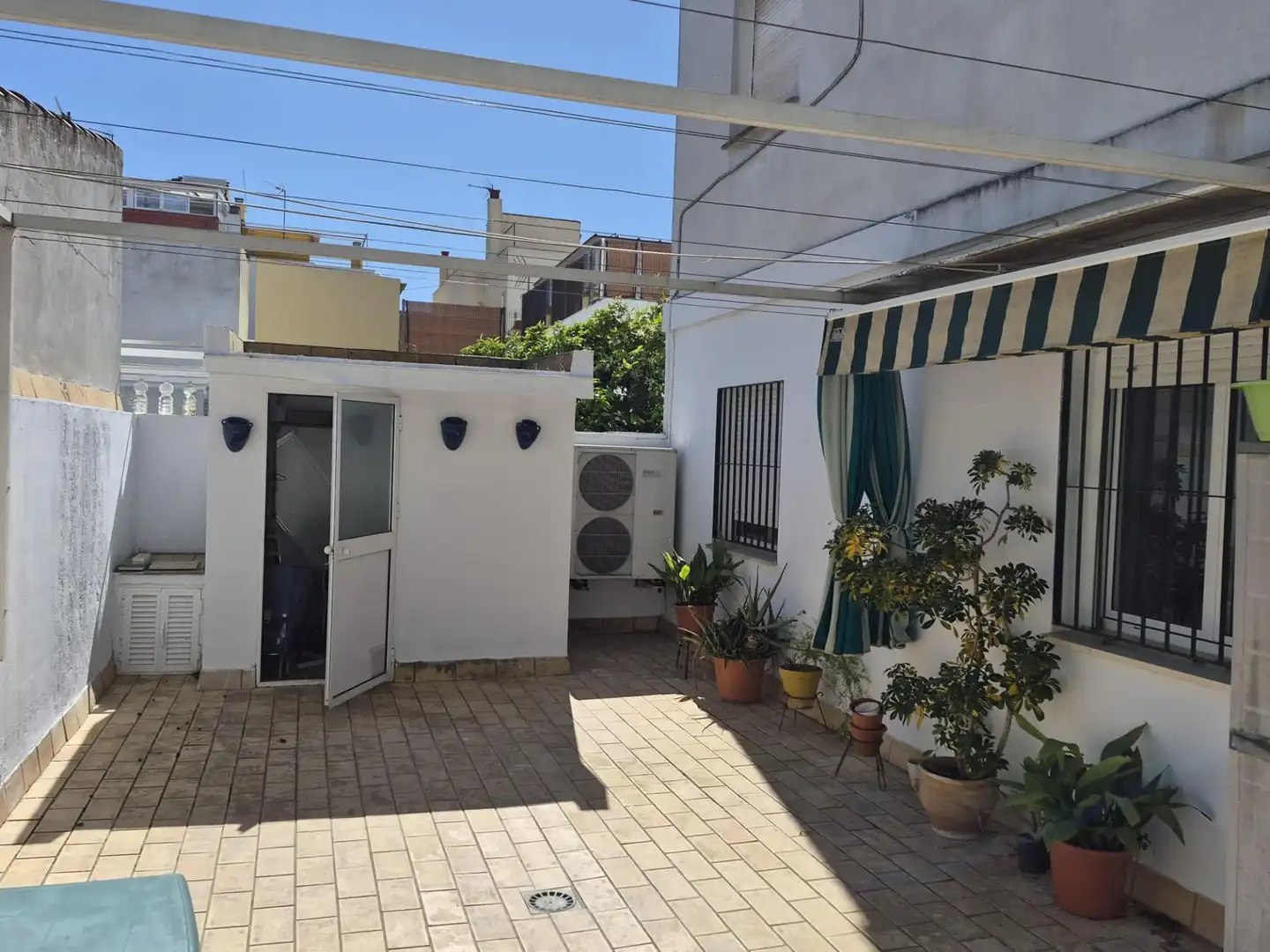Einfamilien-Reihenhaus zum Verkauf in Calle Calle Veracruz, Gines