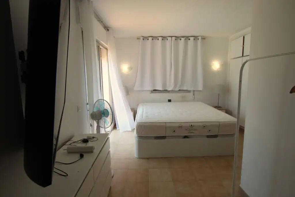 Dormitori de Casa o xalet en venda en Marbella amb Aire condicionat, Jardí privat i Terrassa