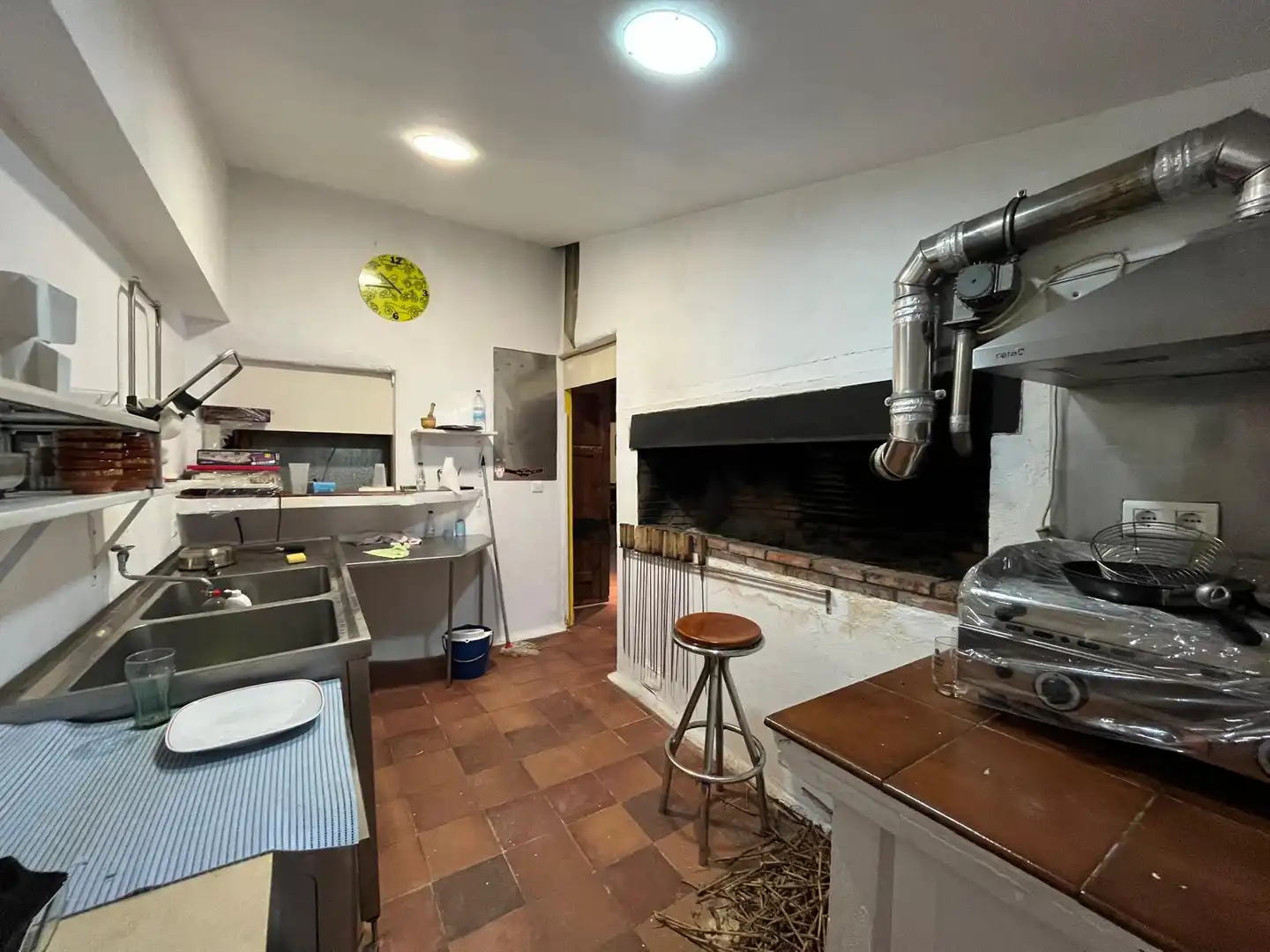 Cocina de Local en venta en Santibáñez de Valcorba con Amueblado