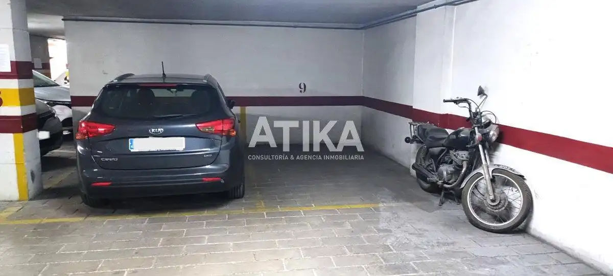 Einzelparkplatz zum Verkauf in Sant Josep - Zona Hospital