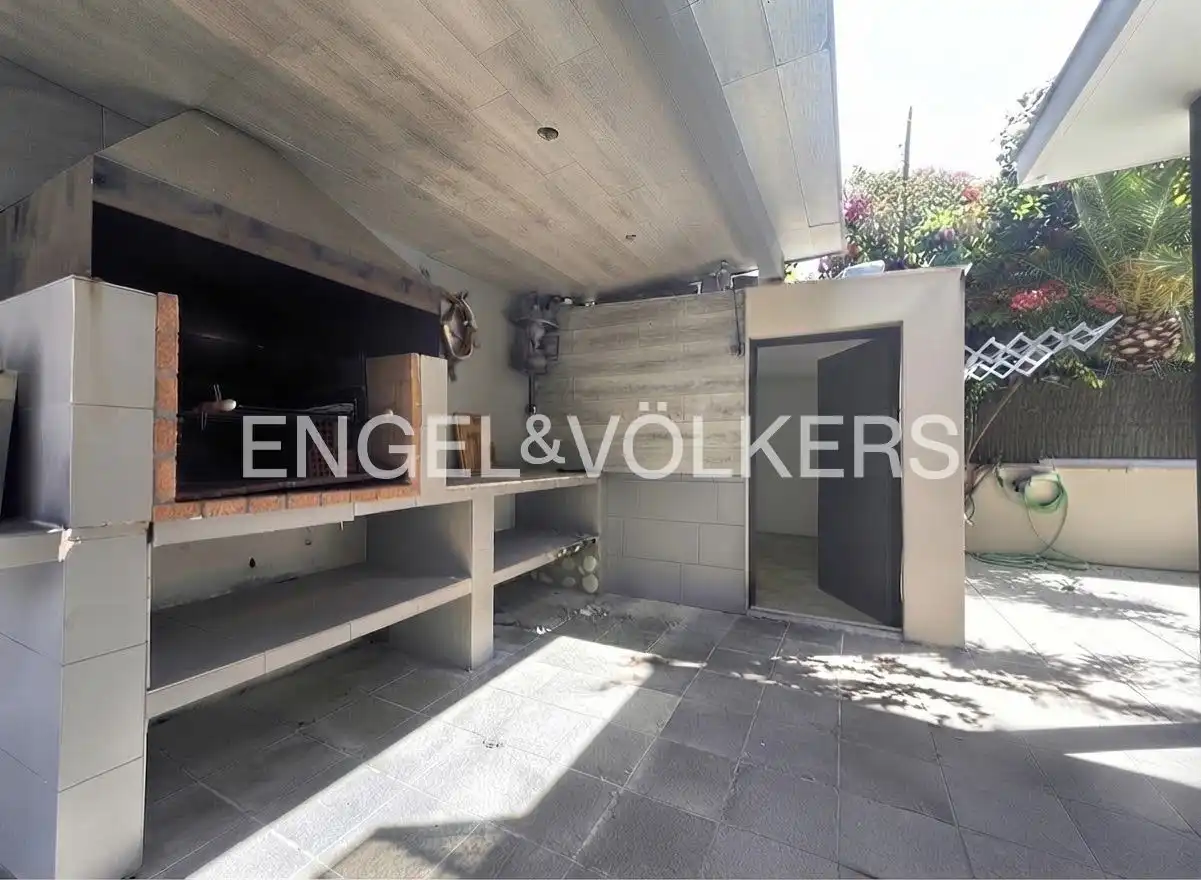 Chalet con terraza en venta en Carrer dels Estornells, imagen 37