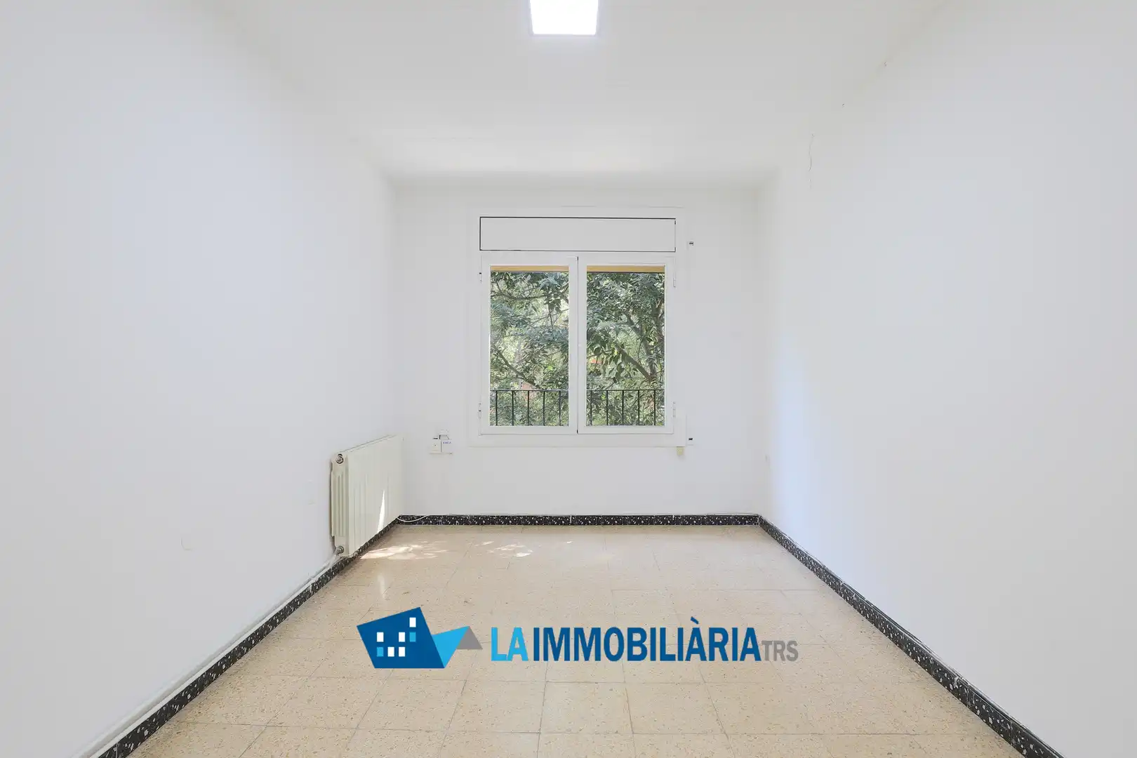 Sala de estar de Piso en venta en Terrassa con Aire acondicionado, Calefacción y Terraza