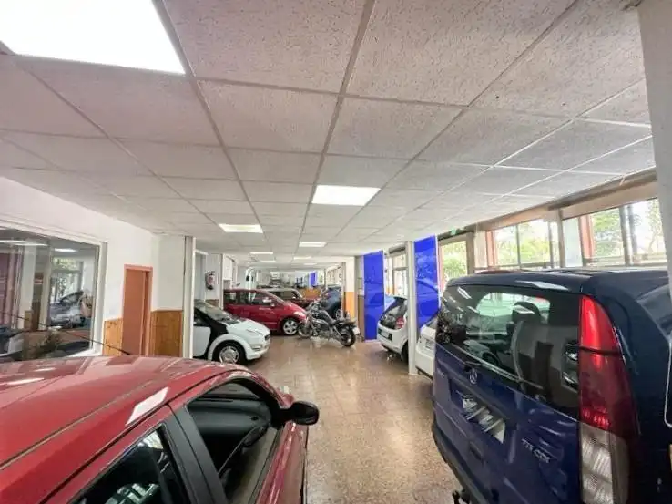 Local comercial en venda a Artigues - Llefià, imagen 2