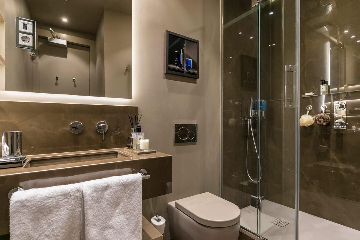 Bathroom of Apartment to rent in Irun   with Air Conditioner and Storage room