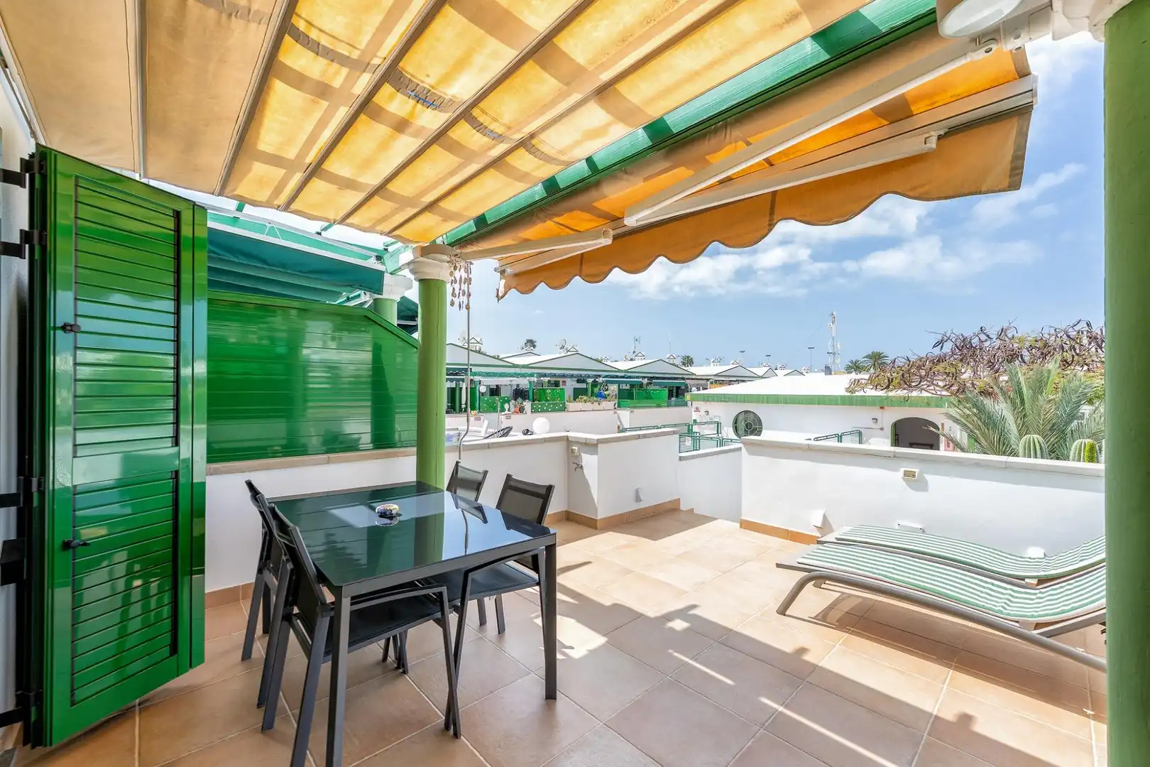 Terraza de Casa o chalet en venta en San Bartolomé de Tirajana con Terraza, Amueblado y Piscina comunitaria