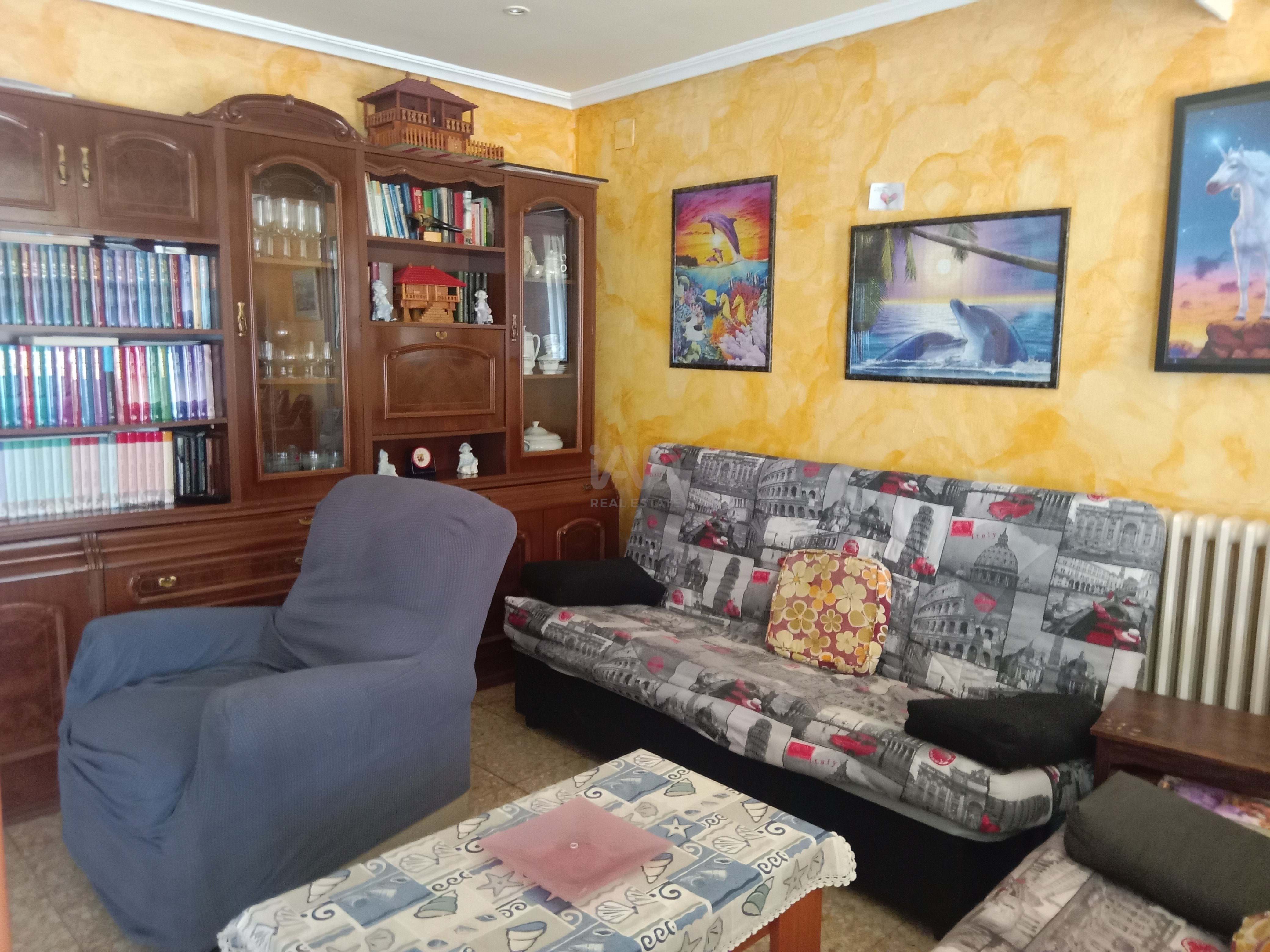 Sala de estar de Casa o chalet en venta en San Cristóbal de la Polantera con Calefacción y Piscina