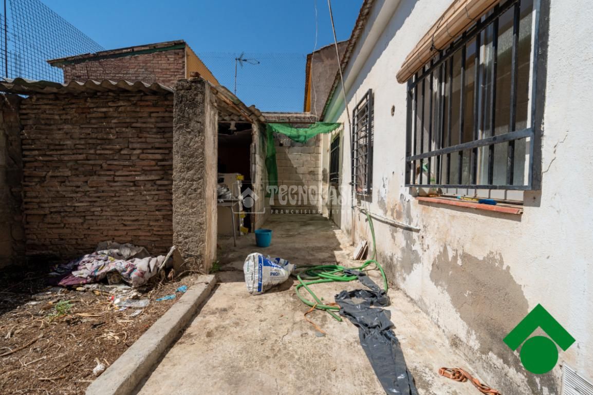 Exterior view of Single-family semi-detached for sale in Atarfe