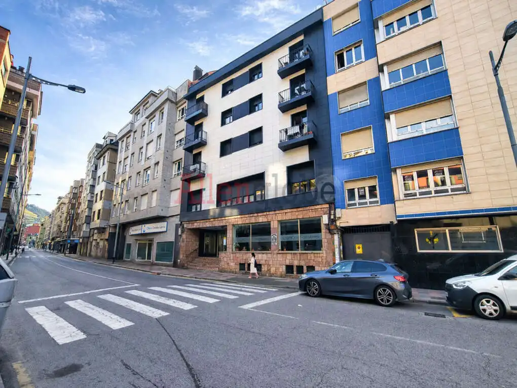 Wohnung zum Verkauf in Calle Teodoro Cuesta, La Villa - Bazuelo
