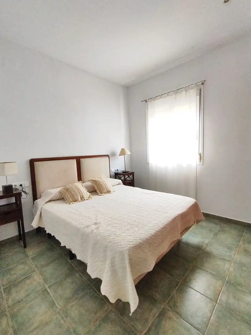Habitación de Piso de alquiler en Huelva con Aire acondicionado, Amueblado y Balcón