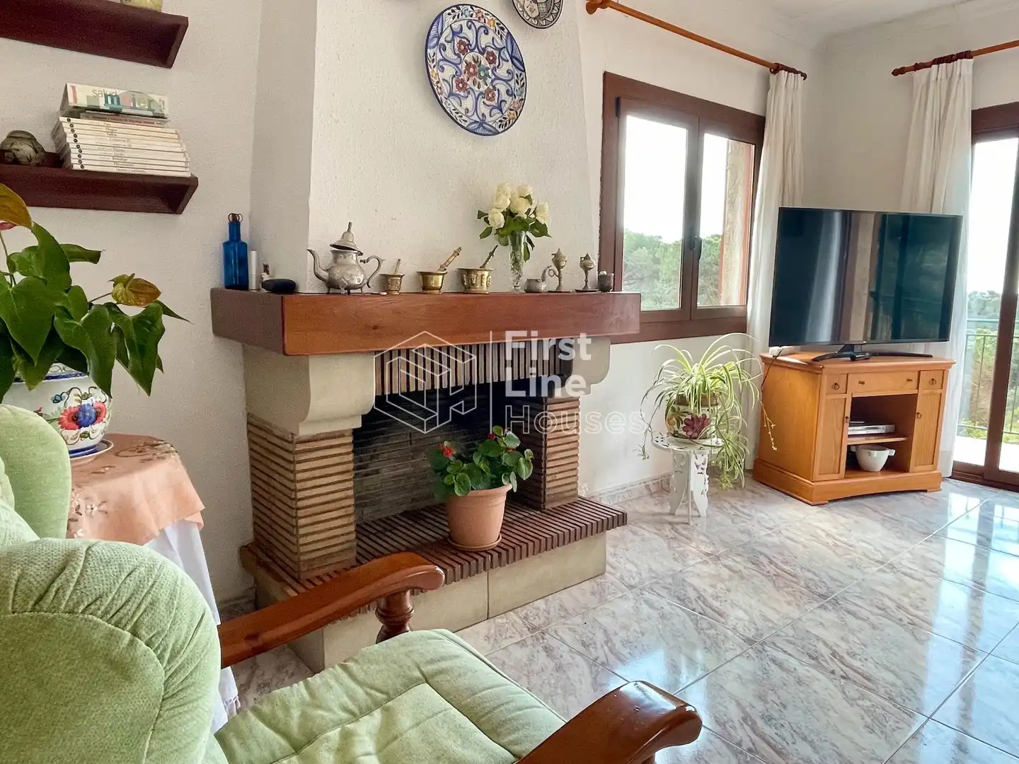 Sala d'estar de Casa o xalet en venda en Lloret de Mar amb Calefacció, Terrassa i Traster