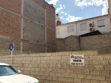 Terreno residencial en venta en Calle Ciprés