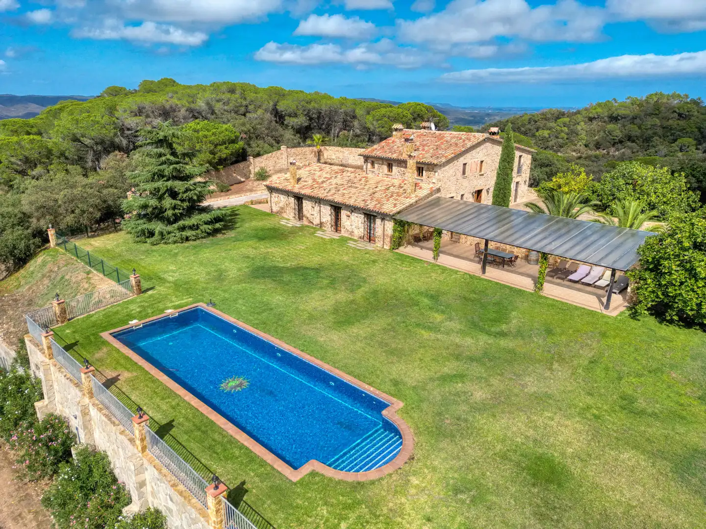 Landhaus mit Pool zum Verkauf in Carrer Castell d'Aro 706, imagen 3