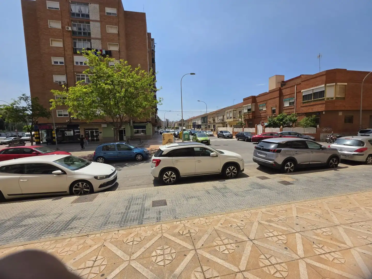 Parking of Commercial properties for rent in Cartagena
