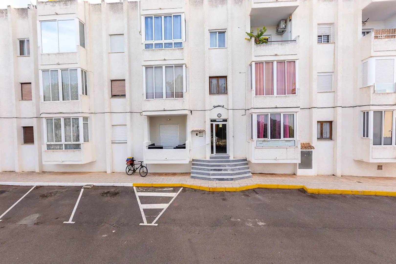 Vista exterior de Apartament en venda en Rojales amb Aire condicionat i Moblat