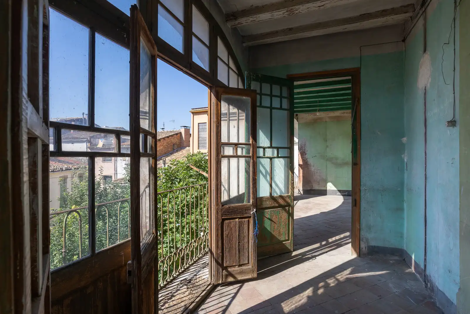 Houses for sale in Sallent  with Private garden, Balcony and Alarm