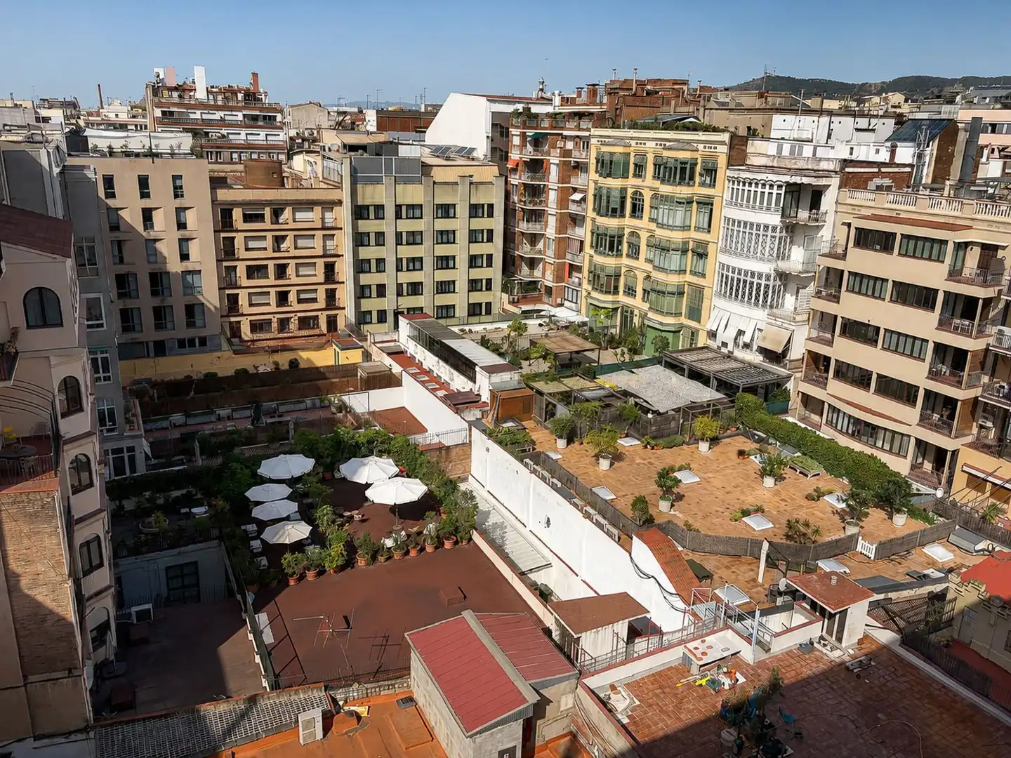 Vista exterior de Àtic en venda en Barcelona amb Aire condicionat, Parquet i Moblat
