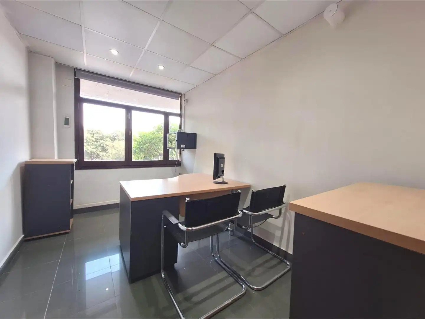 Office for rent in Barberà del Vallès  with Air Conditioner, Heating and Storage room