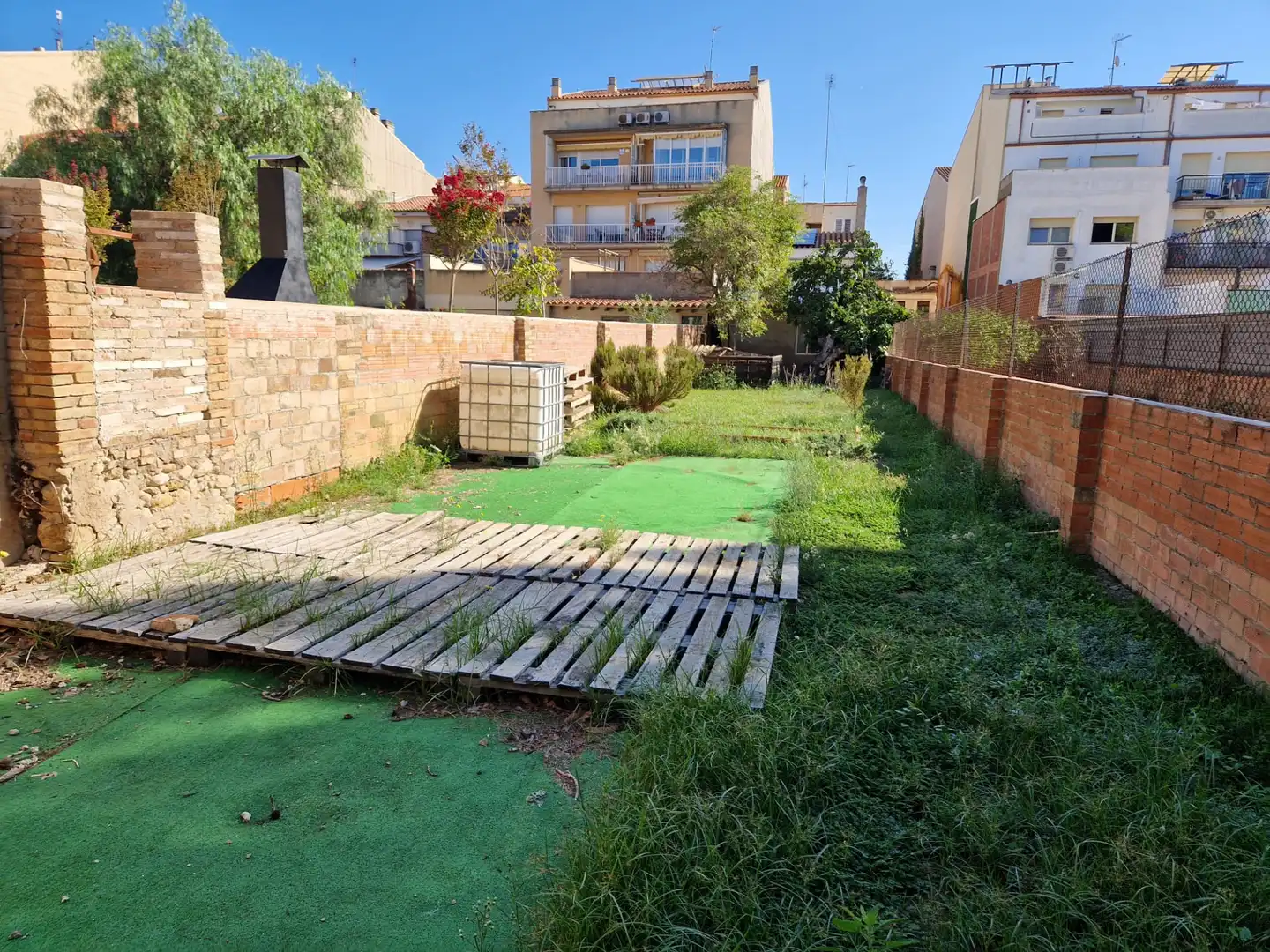 Casa con jardín en venta en Carrer Santa Llogaia, imagen 13