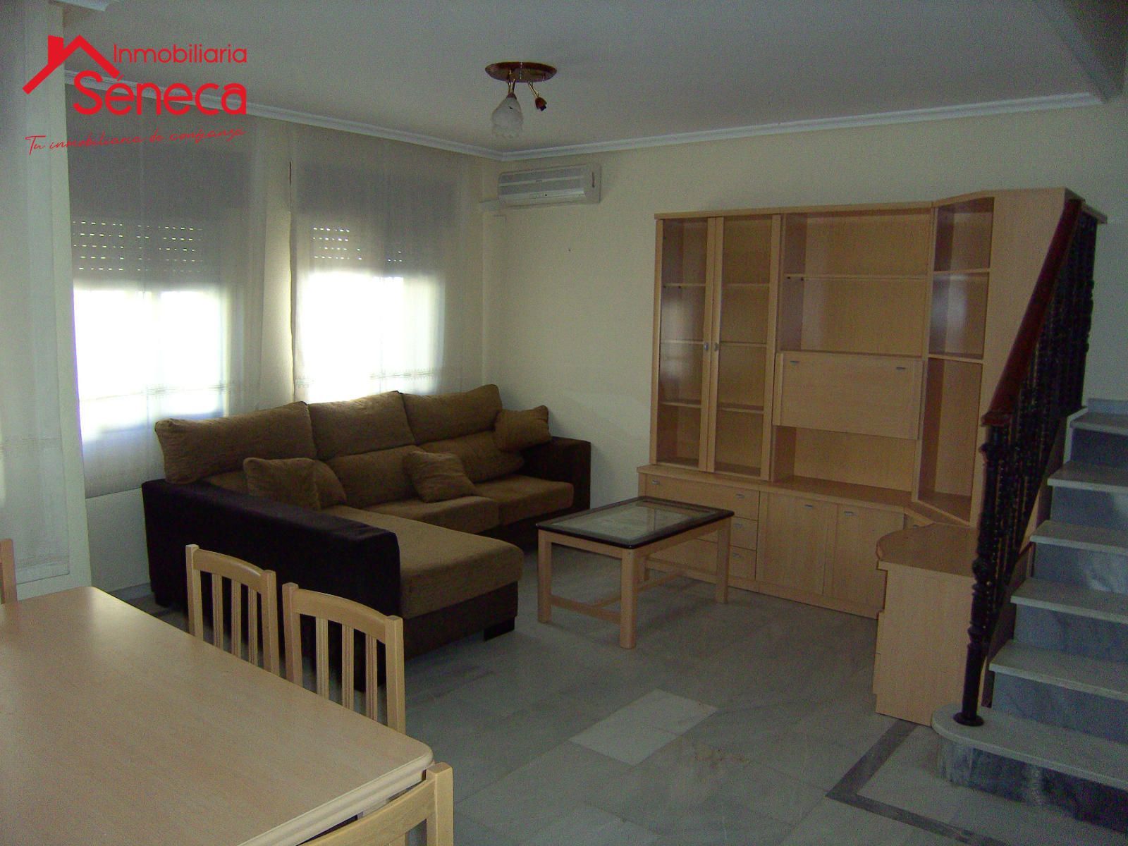 Sala d'estar de Casa o xalet en venda en La Victoria amb Aire condicionat i Terrassa