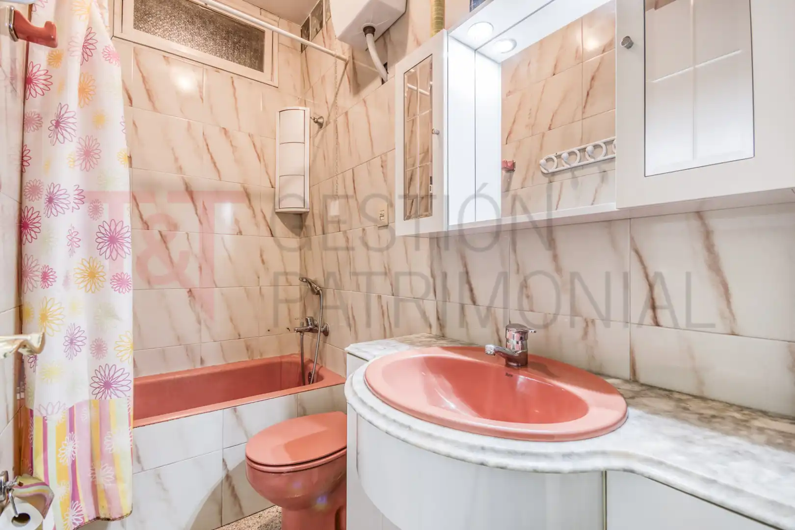 Baño de Edificio en venta en Calella, Barcelona