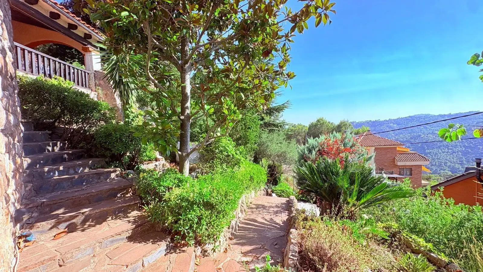Jardí de Casa o xalet en venda en Castellar del Vallès amb Aire condicionat, Calefacció i Jardí privat