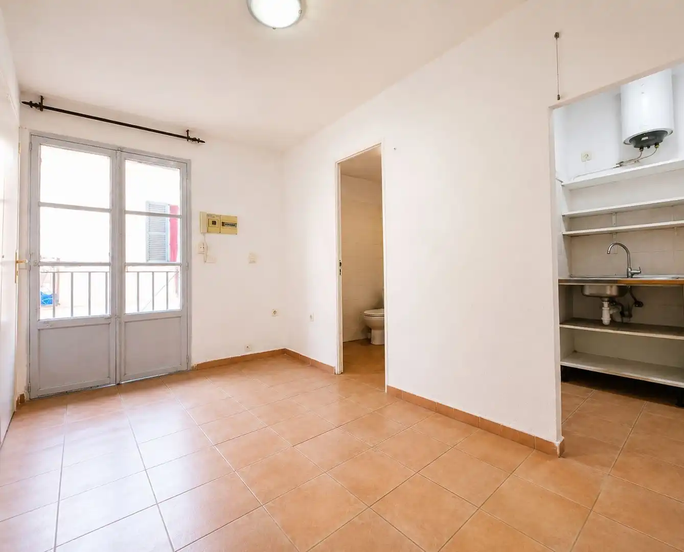 Apartment with terrace for sale in Carrer d'en Rubí 10
