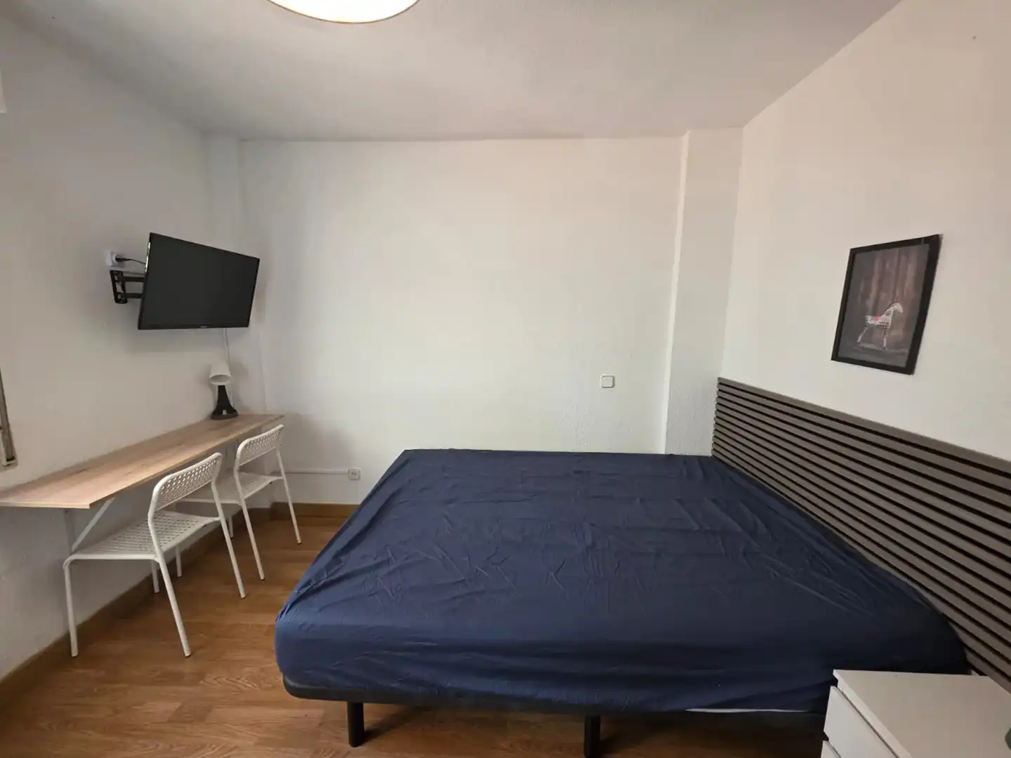 Bedroom of Flat for share in Veredillas