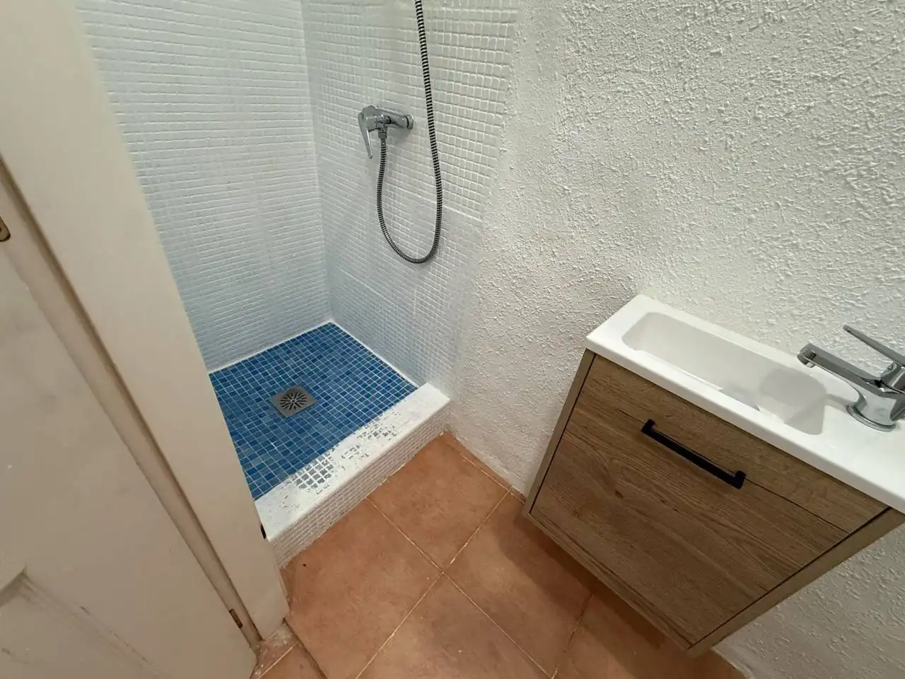 Bathroom of Apartments for rent in Abanilla, Murcia