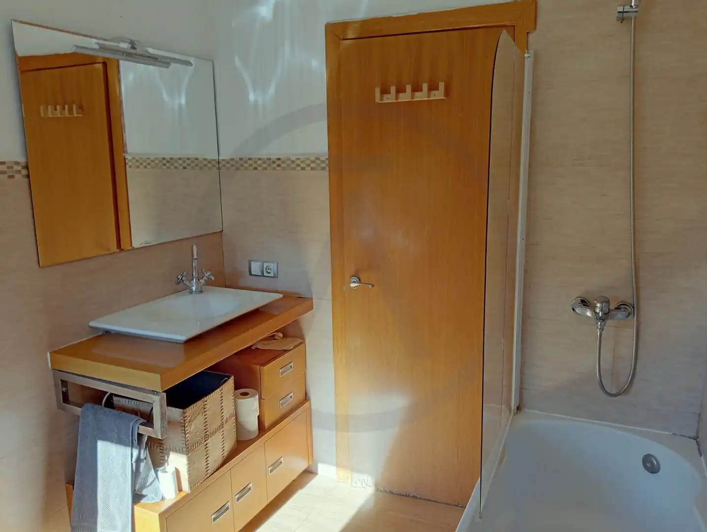 Badezimmer von Wohnung zum Verkauf in Matadepera mit Heizung, Parkett und Terrasse