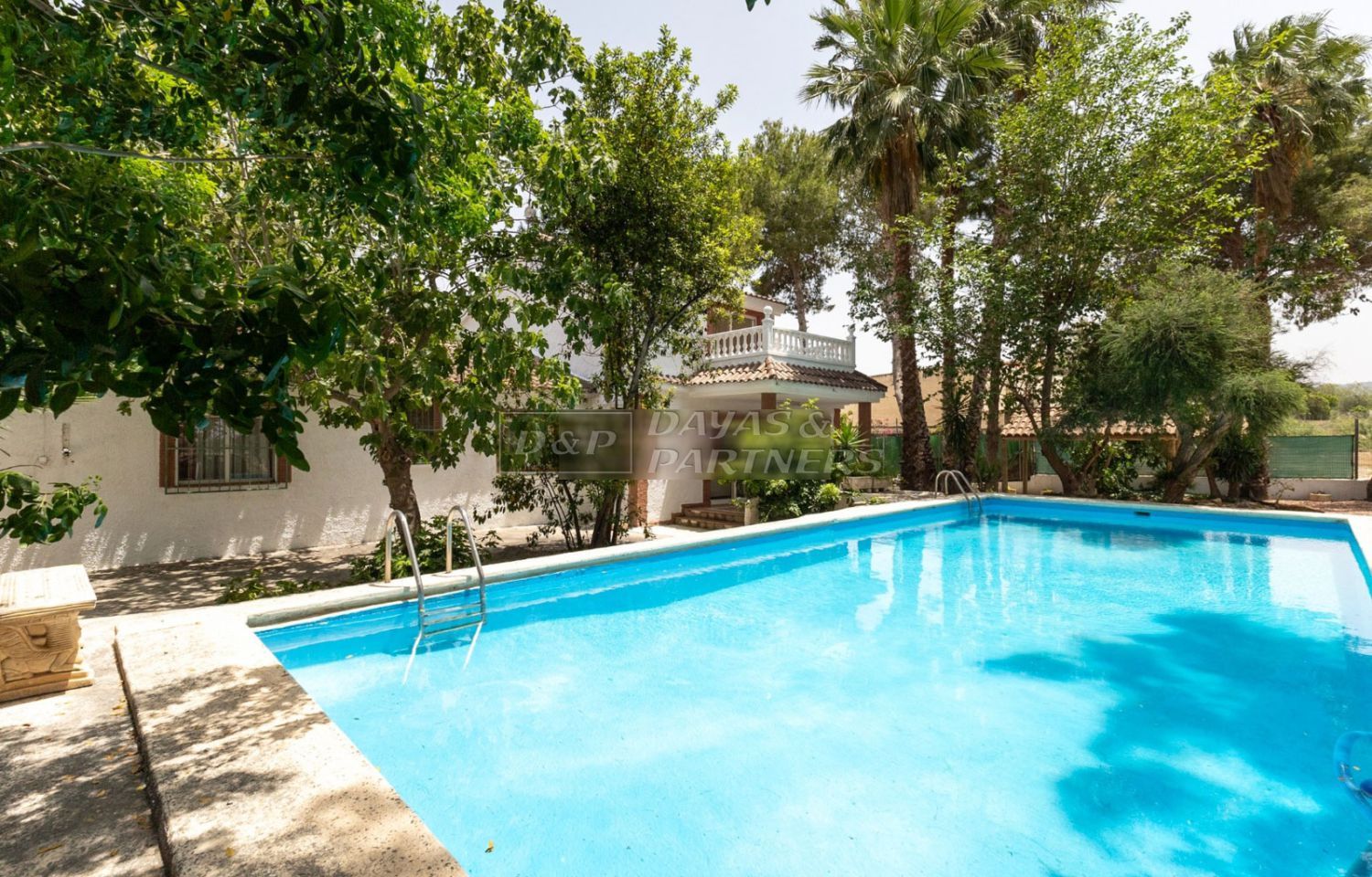 Piscina de Casa o xalet en venda en Orihuela amb Jardí privat, Terrassa i Traster