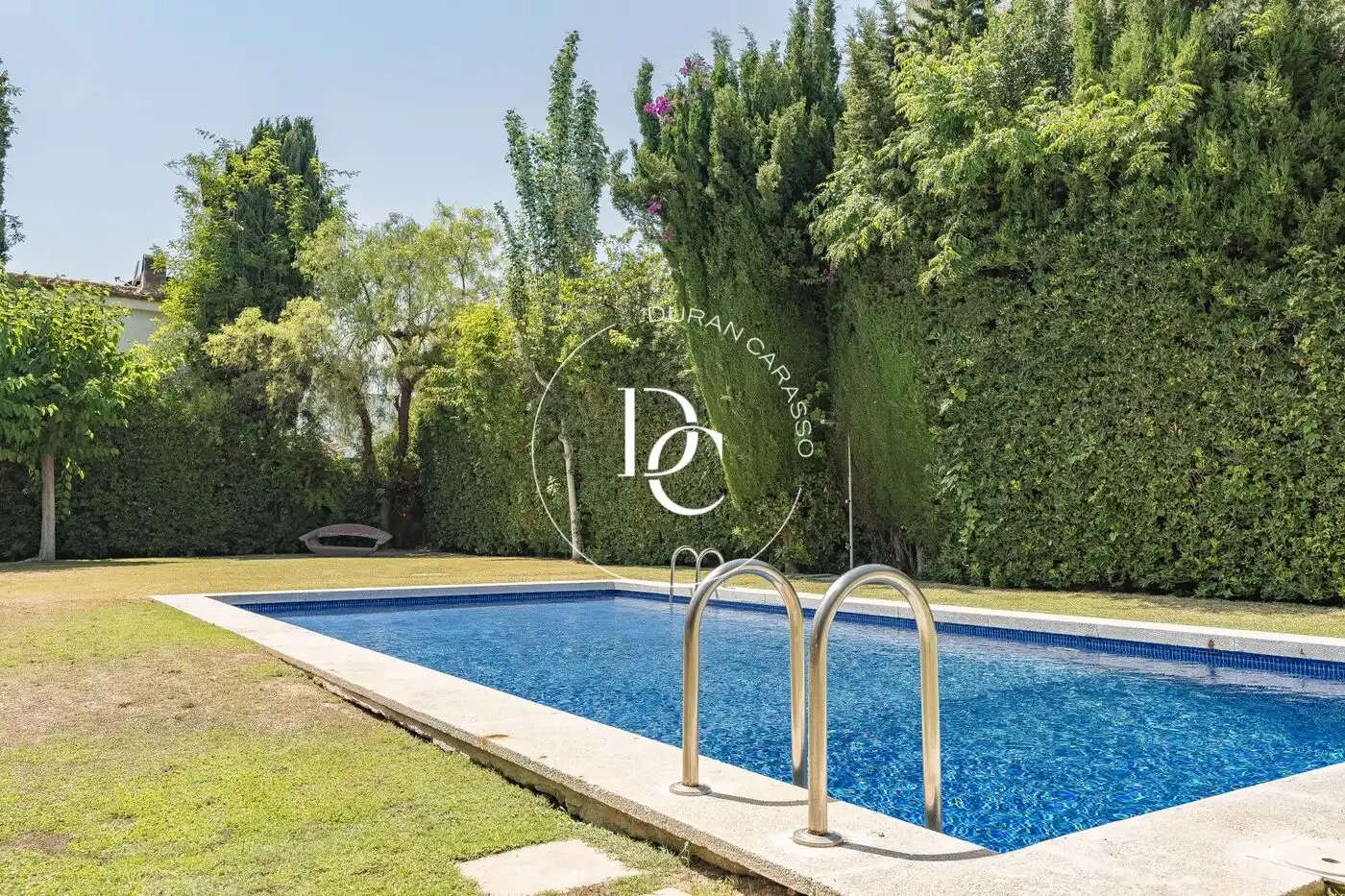 Piscina de Dúplex en venda en Sitges amb Aire condicionat, Calefacció i Jardí privat