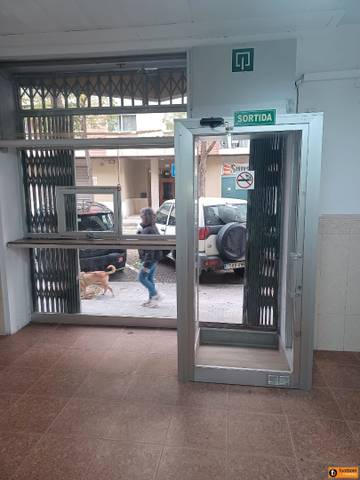 Local comercial en Alquiler en Carrer de l'Argentera en Ponent