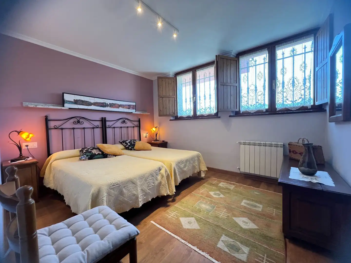 Habitación de Casa o chalet en venta en Cangas de Onís con Calefacción, Jardín privado y Amueblado