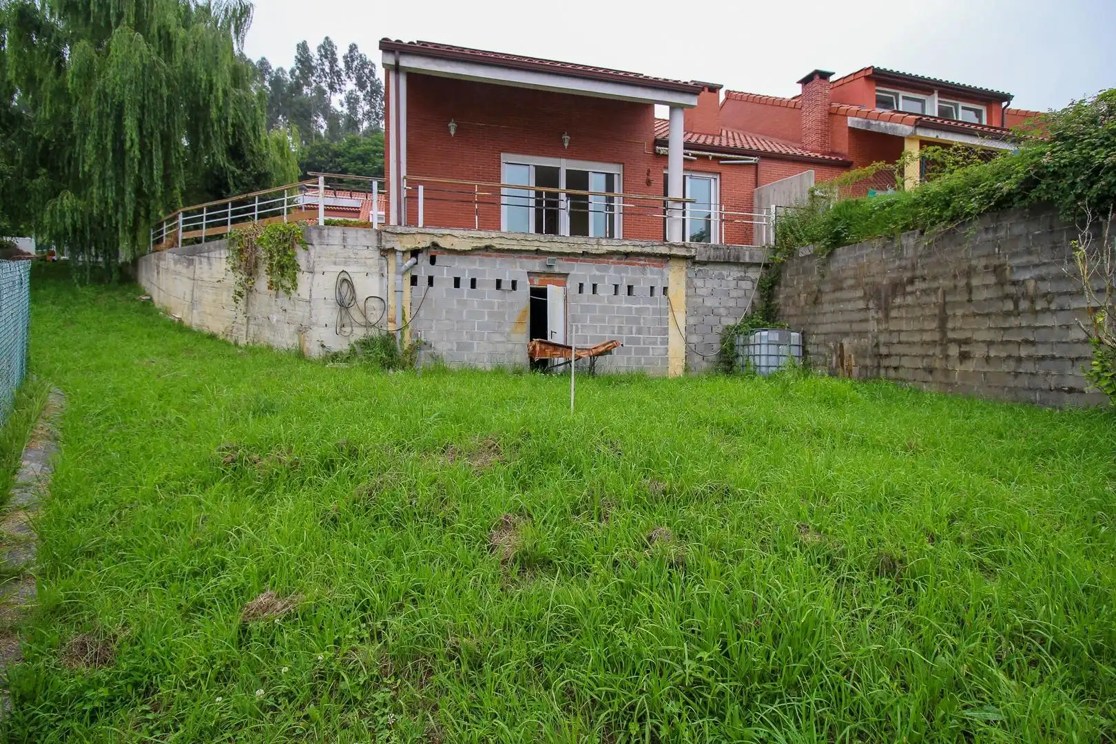 Casa adosada en venda en Hazas de Cesto amb Calefacció, Jardí privat i Parquet