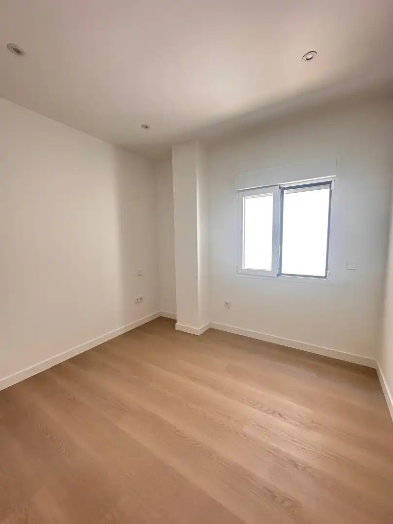 Habitación de Piso de alquiler en Pozuelo de Alarcón con Aire acondicionado, Calefacción y Horno