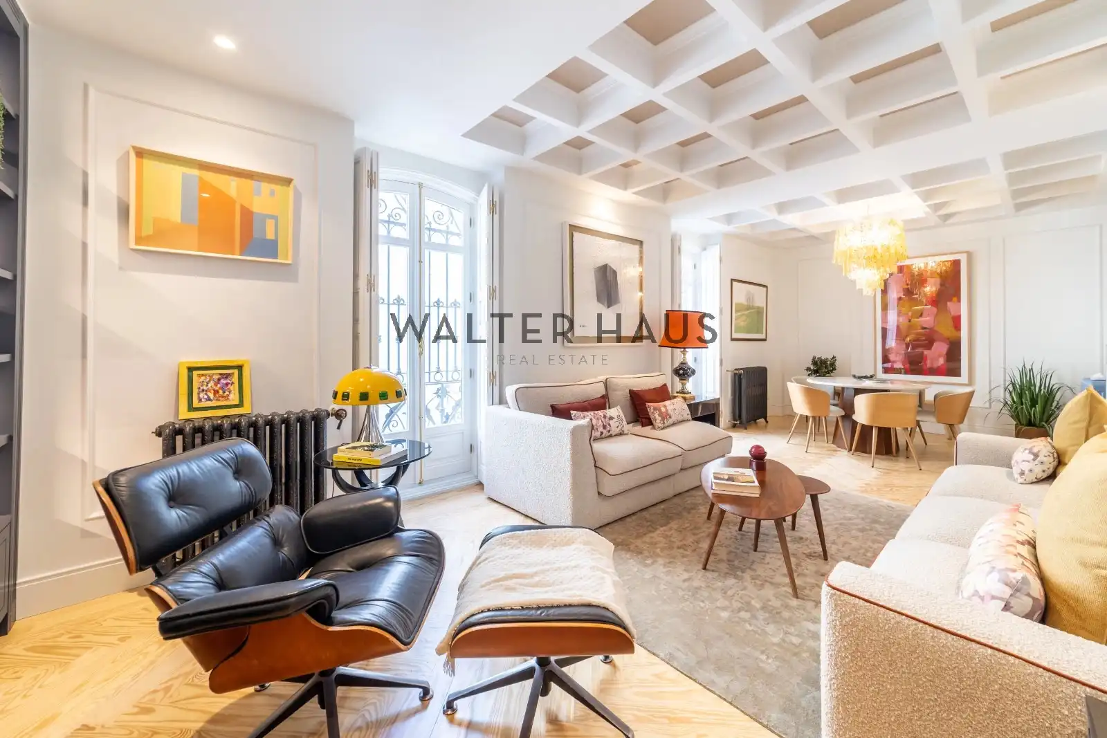Living room of Flat for sale in Chamberí