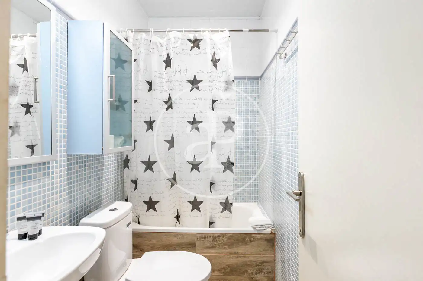 Badezimmer von Wohnung zum Verkauf in Barcelona mit Klimaanlage, Heizung und Möbliert
