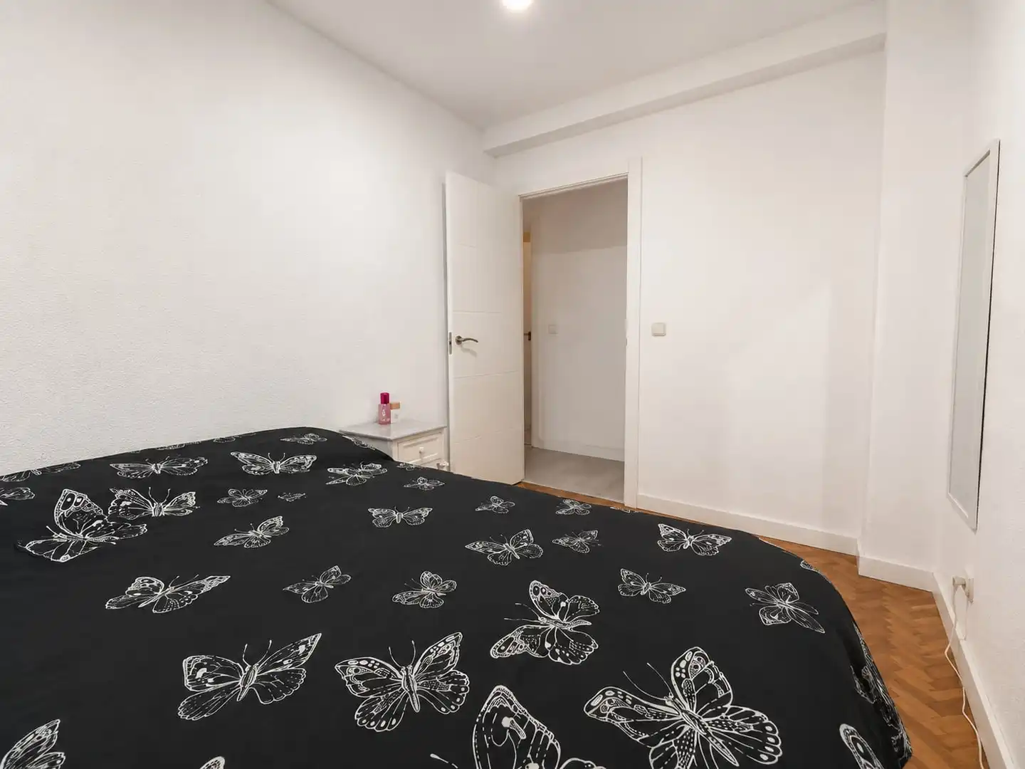 Flat for sale in Reyes