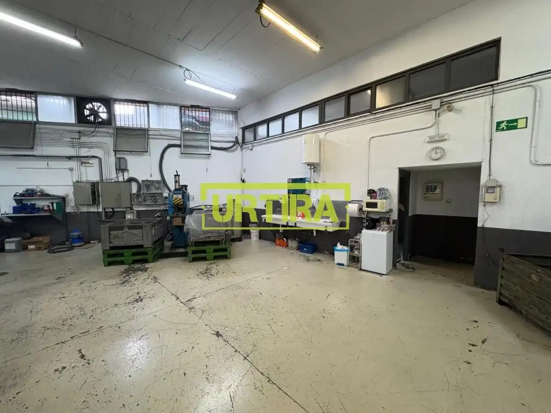 Nave industrial de alquiler en Irun 