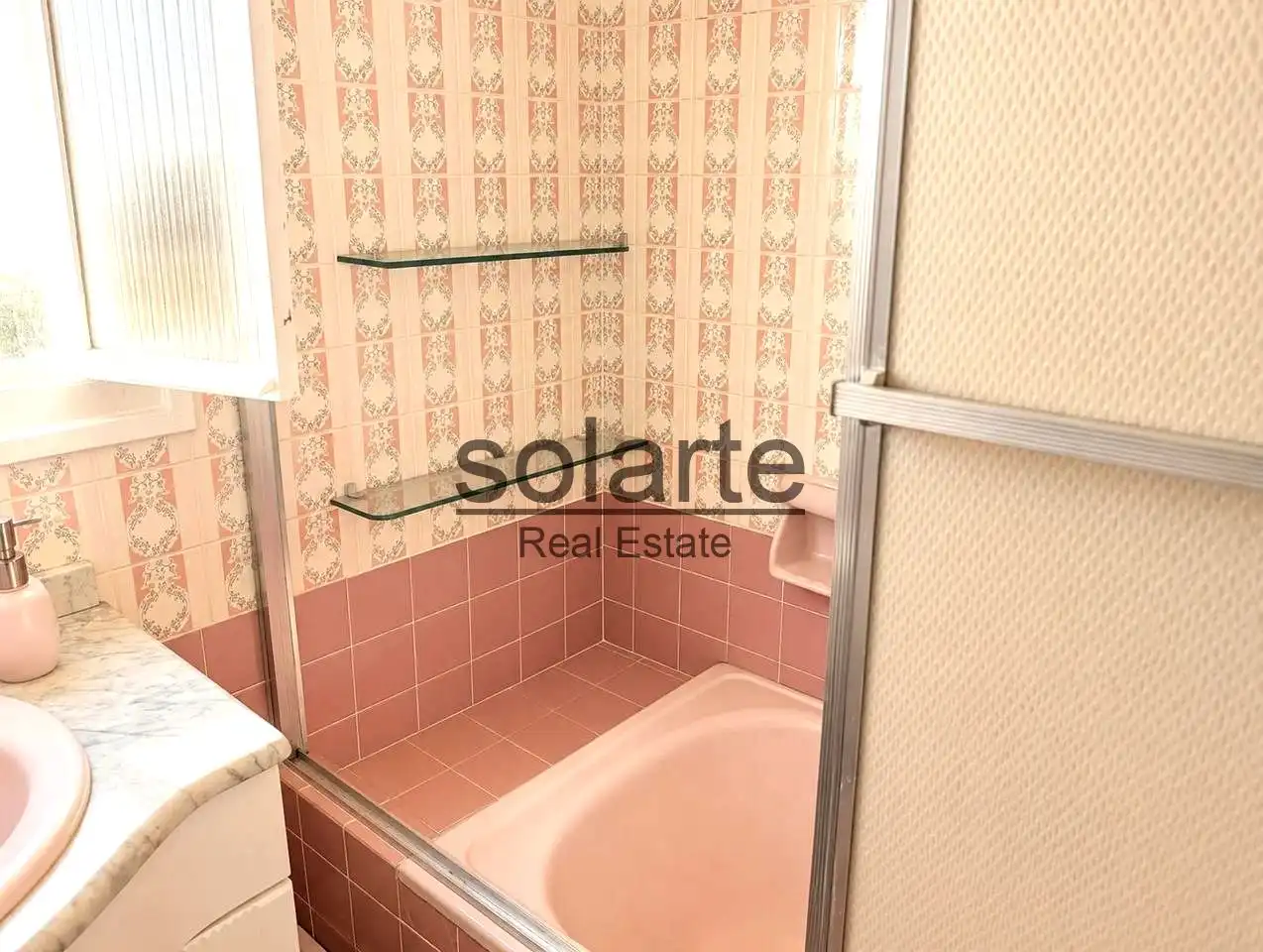 Baño de Edificio en venta en L'Hospitalet de Llobregat