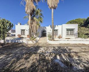 Vista exterior de Casa o xalet en venda en  Almería Capital amb Jardí privat i Terrassa