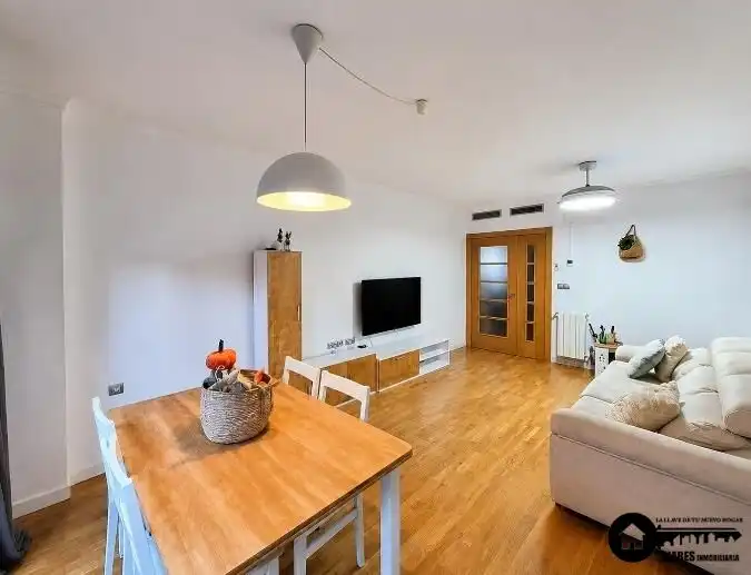 Sala d'estar de Casa adosada en venda en Albacete amb Aire condicionat, Calefacció i Jardí privat