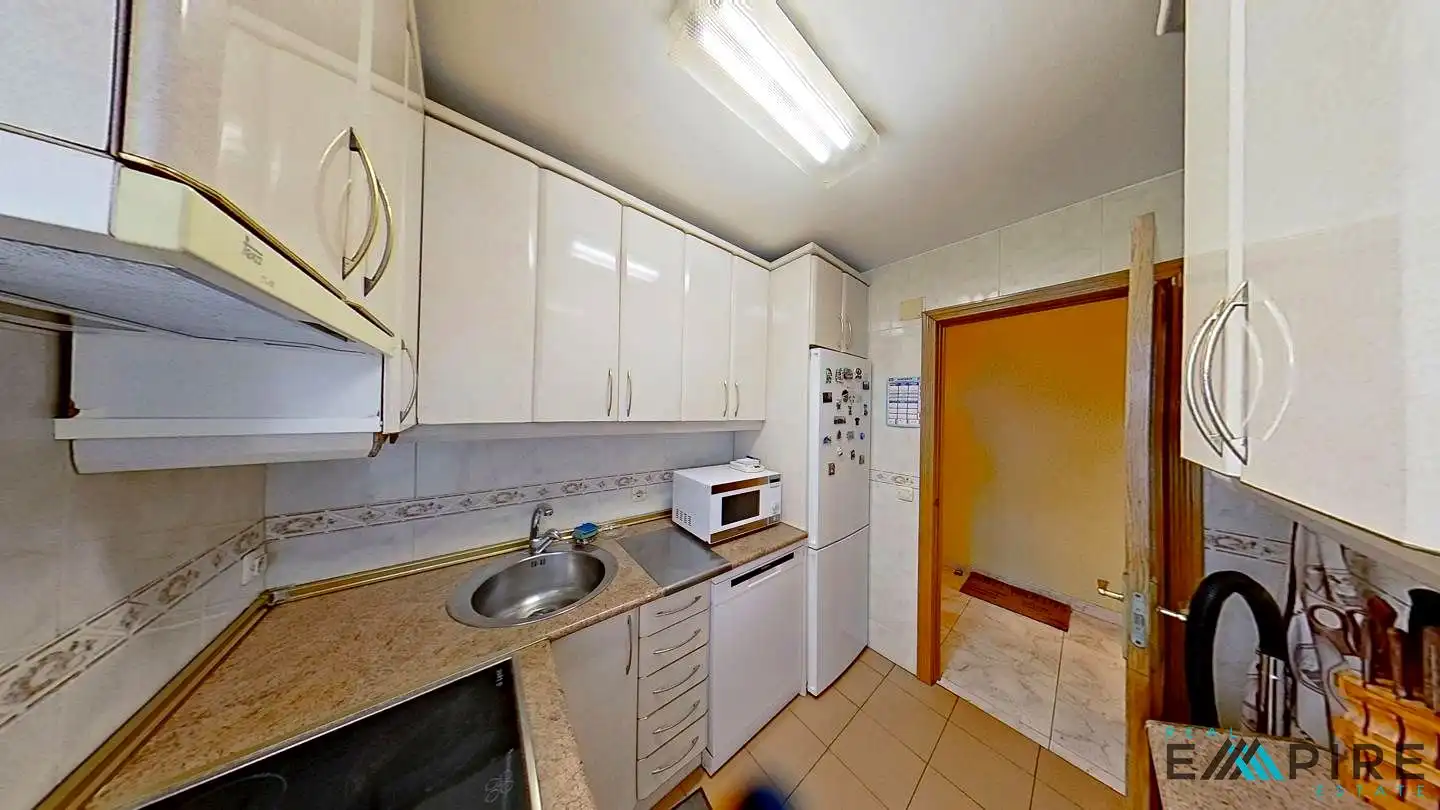 Kitchen of Flat for sale in Parla  with Air Conditioner, Heating and Terrace