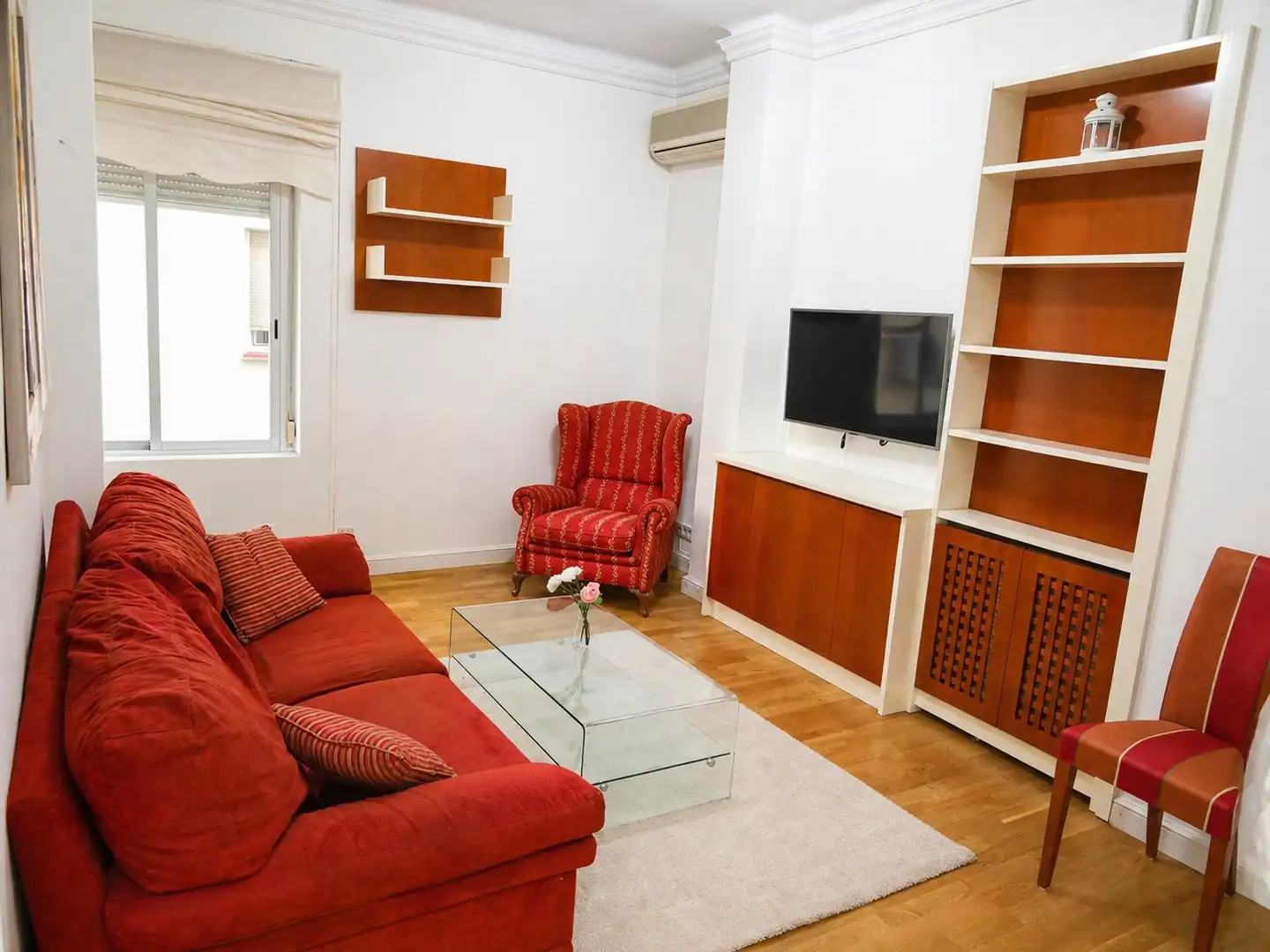 Sala de estar de Piso de alquiler en Madrid con Aire acondicionado, Calefacción y Amueblado