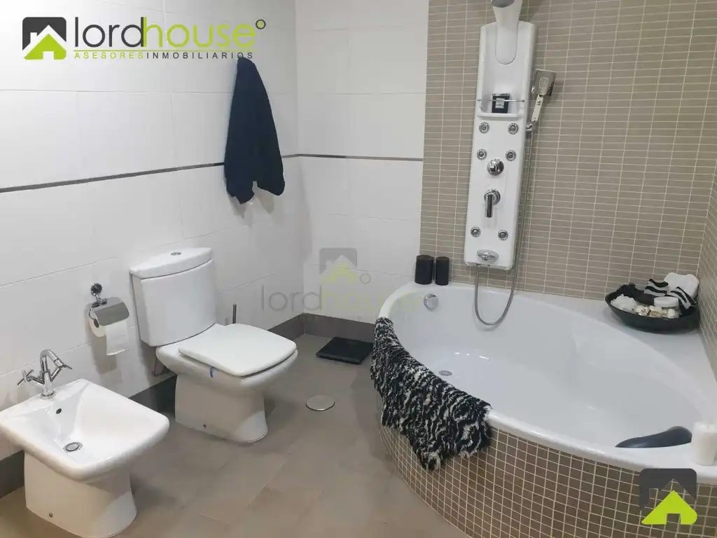 Houses for sale in Calle Francisco Pizarro, San Antonio