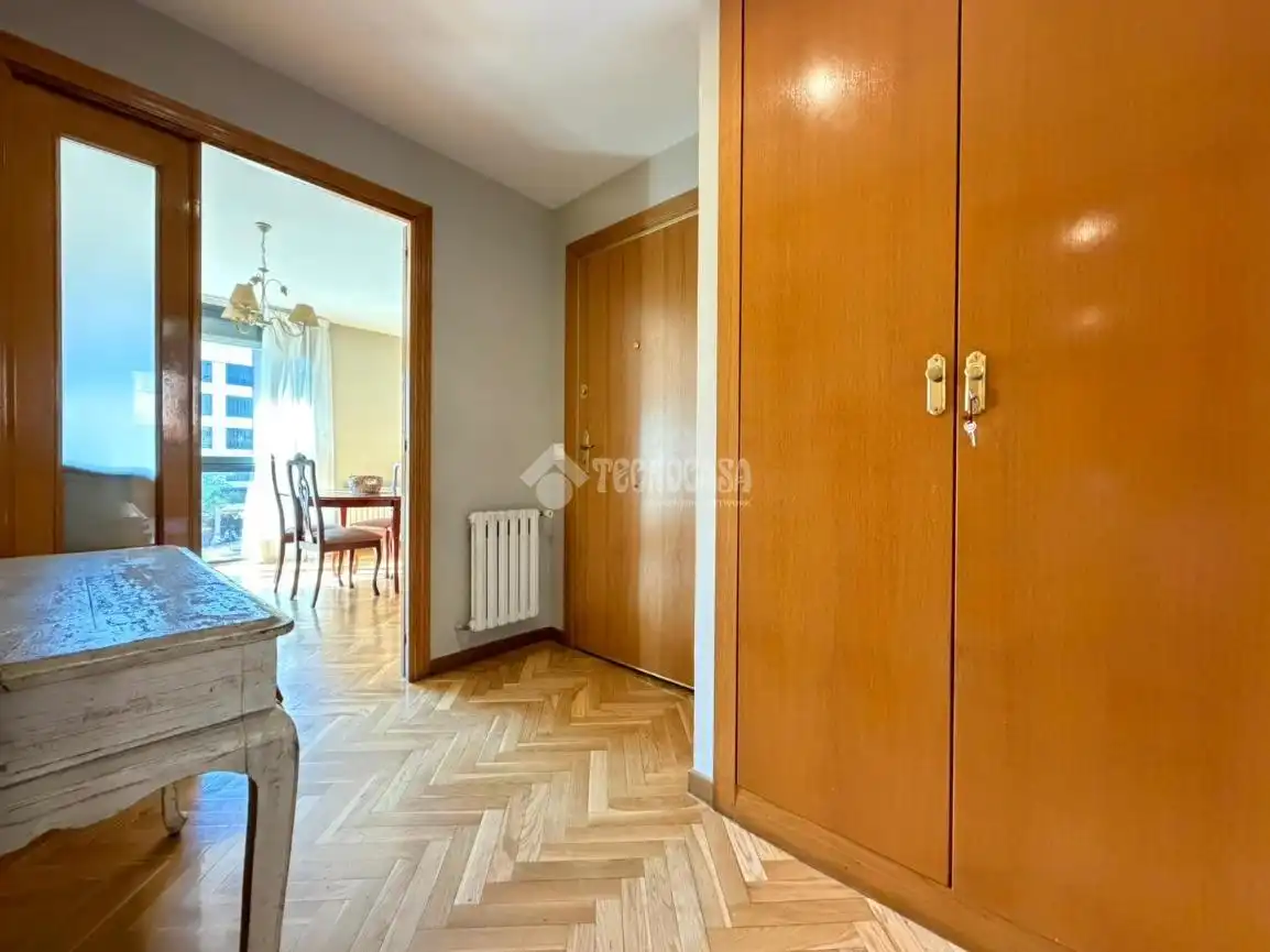Flat for rent in Madrid  with Heating and Community pool