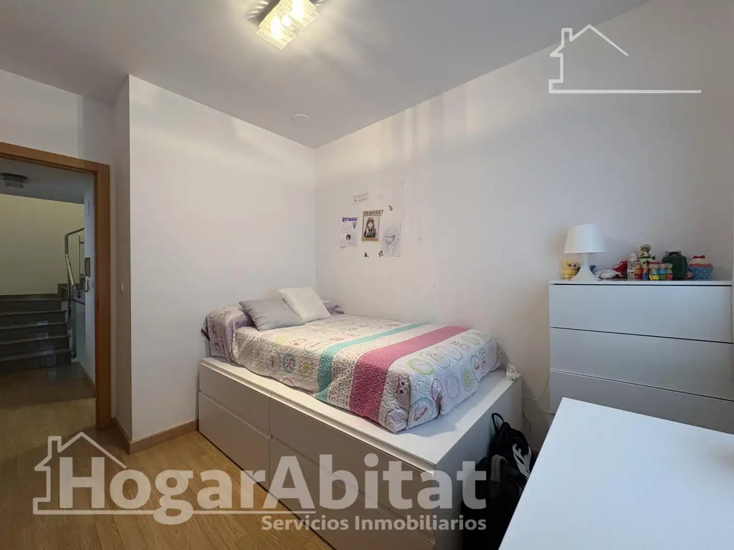 Dormitori de Casa adosada en venda en Tavernes de la Valldigna amb Terrassa i Balcó